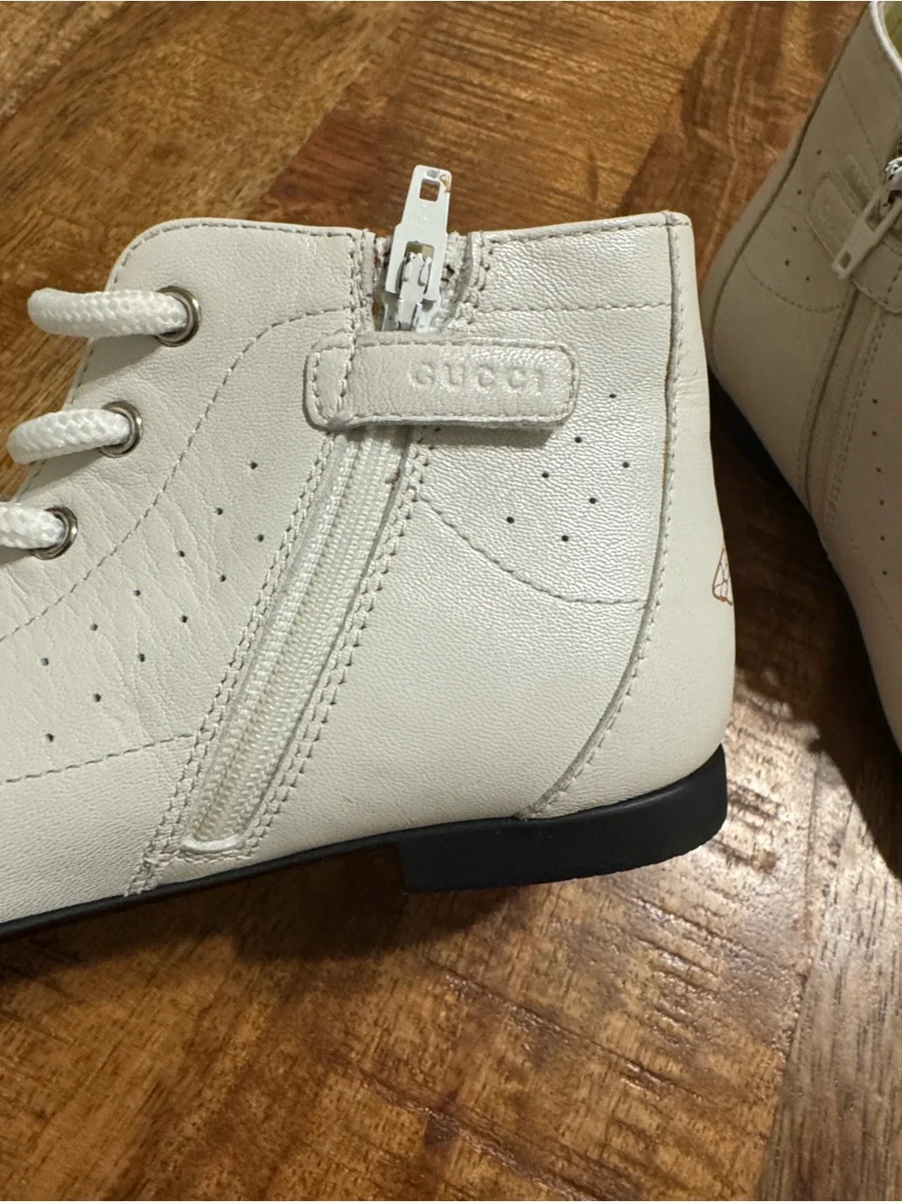 Gucci stylish white